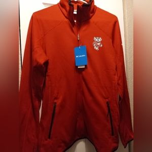Columbia women's College Wisconsin Badgers light weight jacket size large red